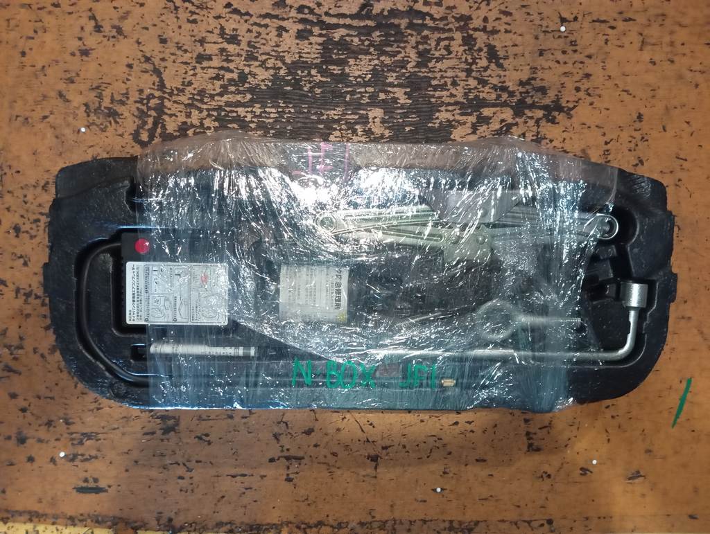 домкрат Honda N Box