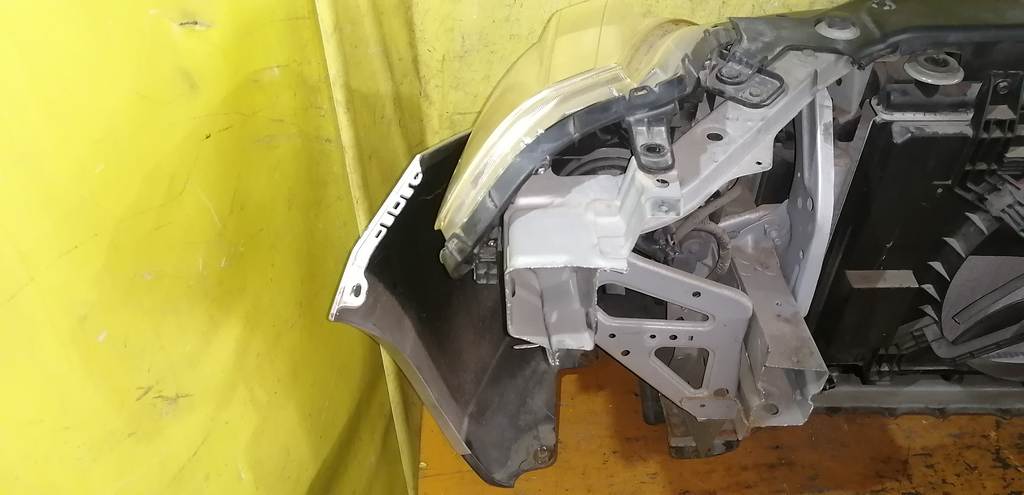 ноускат Nissan Tiida Latio