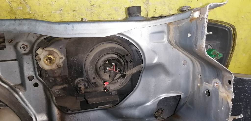 ноускат Mazda Demio