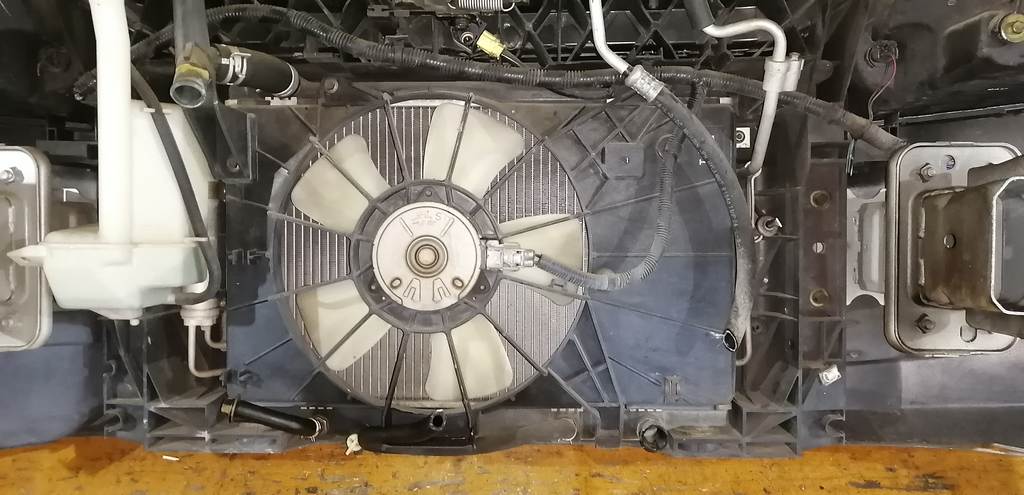 ноускат Mazda Demio