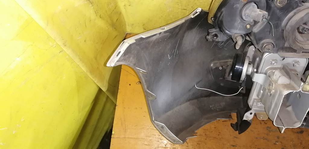 ноускат Mazda Demio
