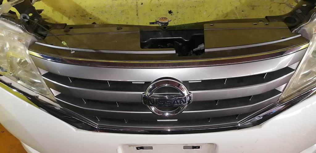 ноускат Nissan Serena
