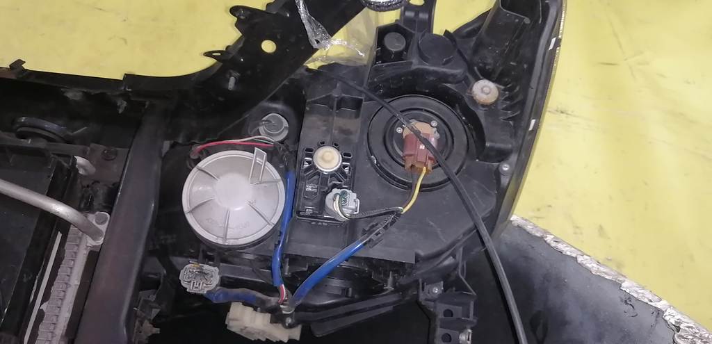 ноускат Nissan Serena