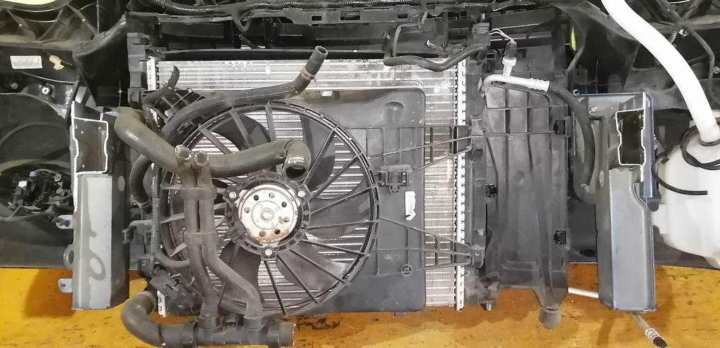 ноускат Renault Kangoo