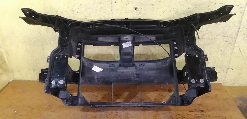 рамка радиатора BMW 3 Series