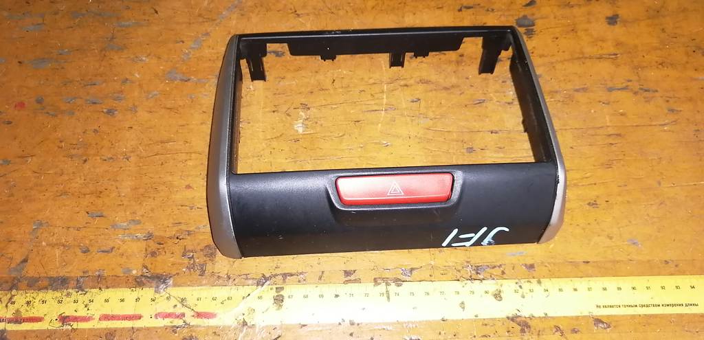 консоль магнитофона Honda N Box