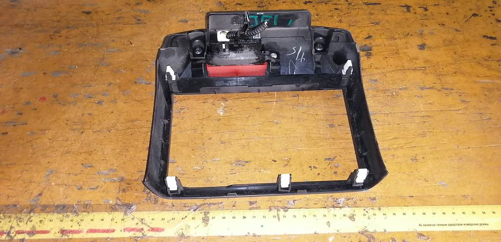 консоль магнитофона Honda N Box