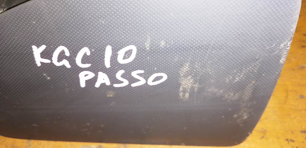 airbag пассажирский Toyota Passo