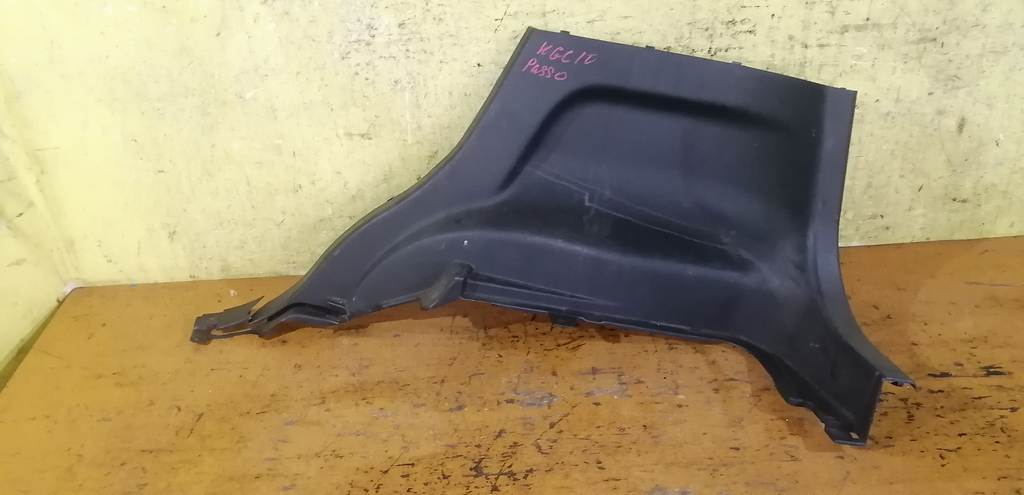 обшивка багажника Toyota Passo