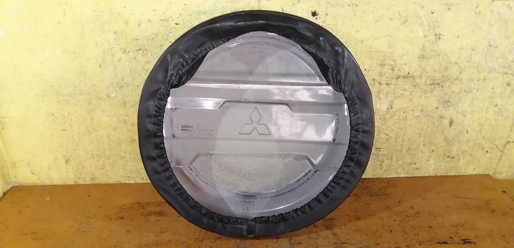 колпак запасного колеса Mitsubishi Pajero Mini