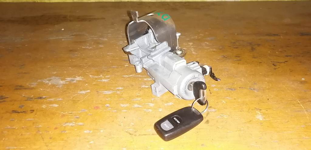 замок зажигания Mazda Demio